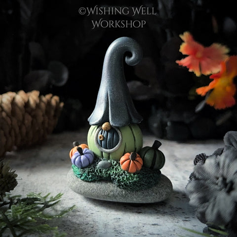 Mini Pumpkin Cottage A