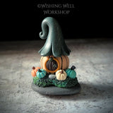 Mini Pumpkin Cottage B