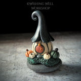 Mini Pumpkin Cottage E